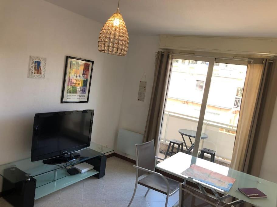 Studio 28 M2 Au Calme A Menton Exterior photo