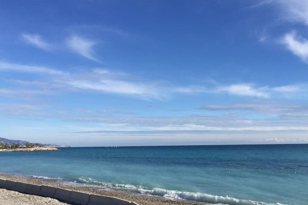Studio 28 M2 Au Calme A Menton Exterior photo